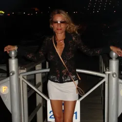 20230107-20160102-milf-pornó-Kate (32).webp