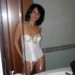 20230627-20160508-MILF pornó - Floreance (21).jpg