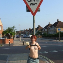 Zoom in 20240712-Amatőr-szexképek-Daisy81 (6).jpg