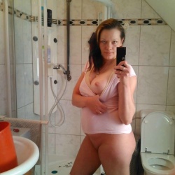 20240912-Amatőr-szexképek-Claudia-MILF (57).jpg