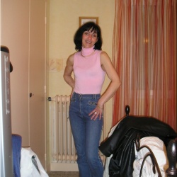 20130210-milf-feleseg-szexfotok-144..jpg
