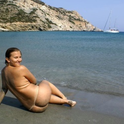 Zoom in 20210312-Amatőr-szexképek-Ninon-2 (13).jpg