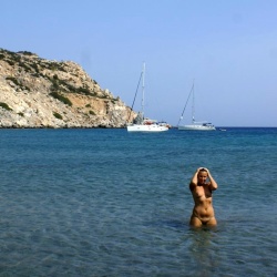 Zoom in 20210312-Amatőr-szexképek-Ninon-2 (15).jpg