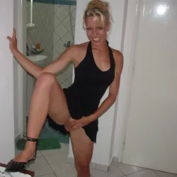 20260412-Amatőr szexképek-Abigel (2).webp