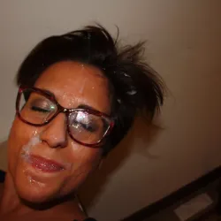 2026-Amatőr szexképek-Mona (3).webp