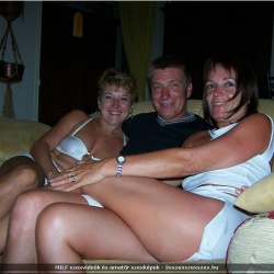 20120513-feleseg-milf-porno-138.JPG