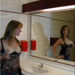 20120325-feleseg-milf-porno-159.JPG